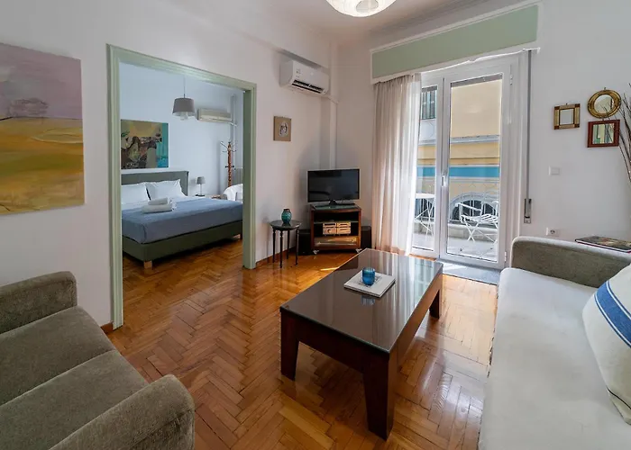 Elia Cosy In The Heart Of Plaka